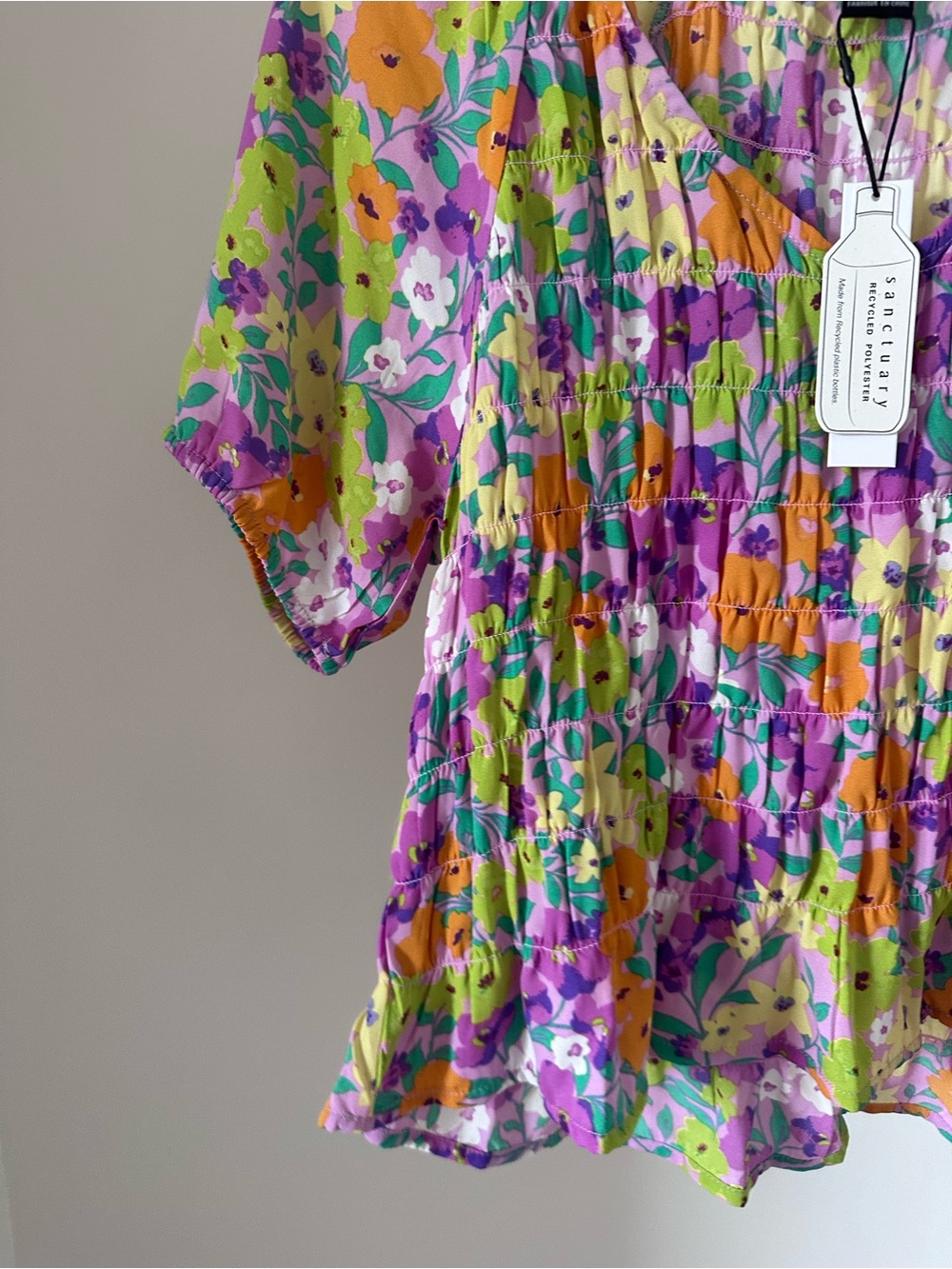 NWT Sanctuary Multicolor Floral Smocked V-Neck Blouse - Picture 4 of 6
